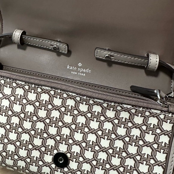 Kate Spade | Crossbody Bag - Picture 2 of 9